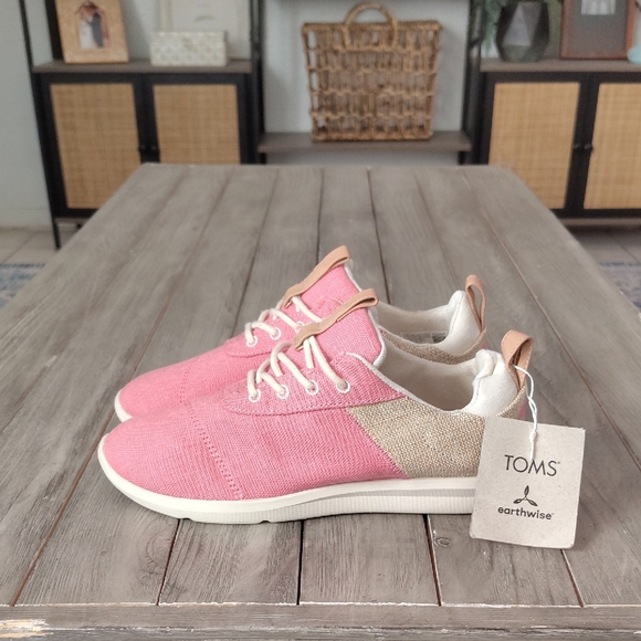 NWT TOMS Earthwise Sneakers In Tea Pink/ Natural Size Woman's 7.5 - Picture 3 of 13